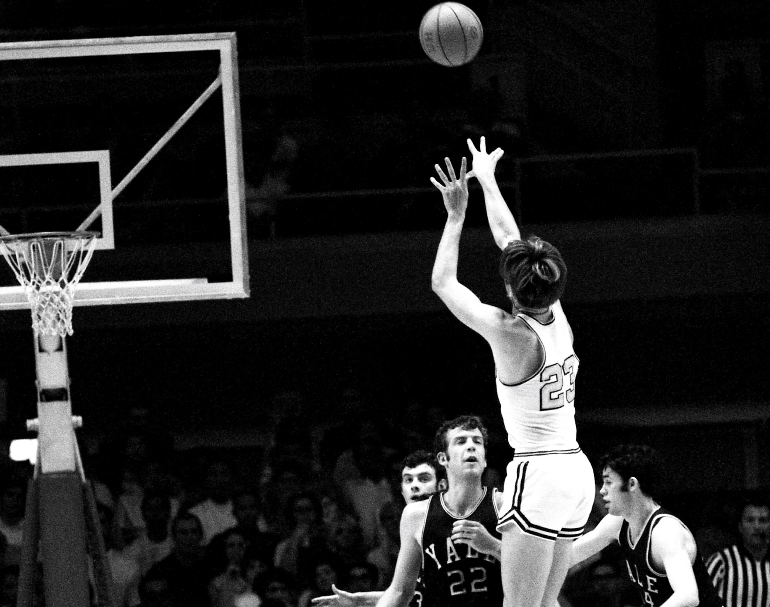 Pete Maravich and His Father, Press, Had Serious Decisions to Make