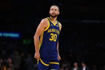 Golden State Warriors guard Stephen Curry (30)