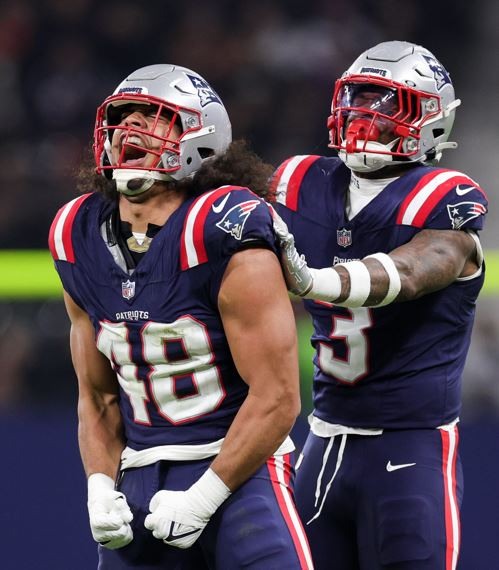 New England Patriots, LB Linebacker Jahlani Tavai Agree to Three-Year, $15M Contract Extension