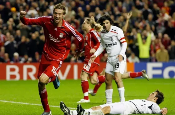 Peter Crouch Celebrates During Liverpool's Win Over Besiktas In The Champions League