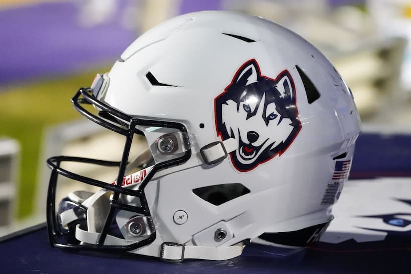 UConn Huskies football helmet pic