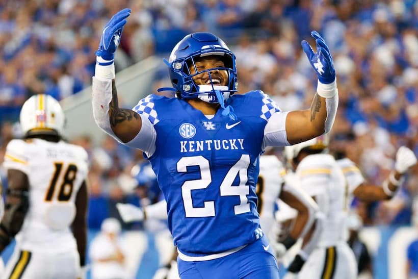 Kentucky Wildcats fooball pic