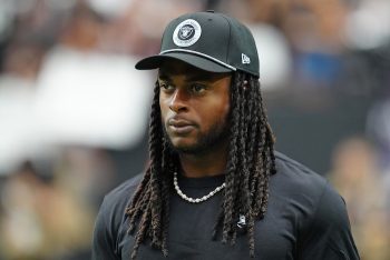 Las Vegas Raiders wide receiver Davante Adams (17).