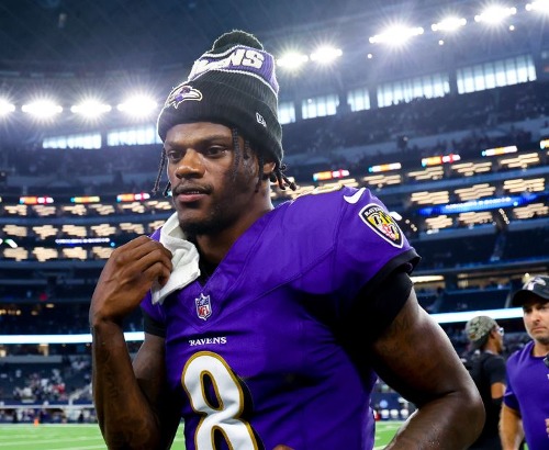 Baltimore Ravens QB Lamar Jackson Calls Out NFL Gamblers Who Complain About Stats For Bets