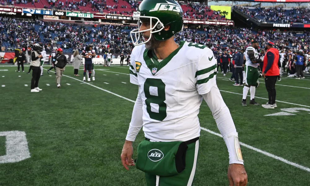 Jets Announce Decision on Benching or Starting Injured Aaron Rodgers