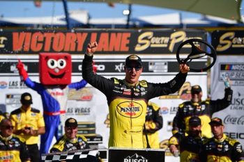 cup joey logano celebrates lv playoff win (1)